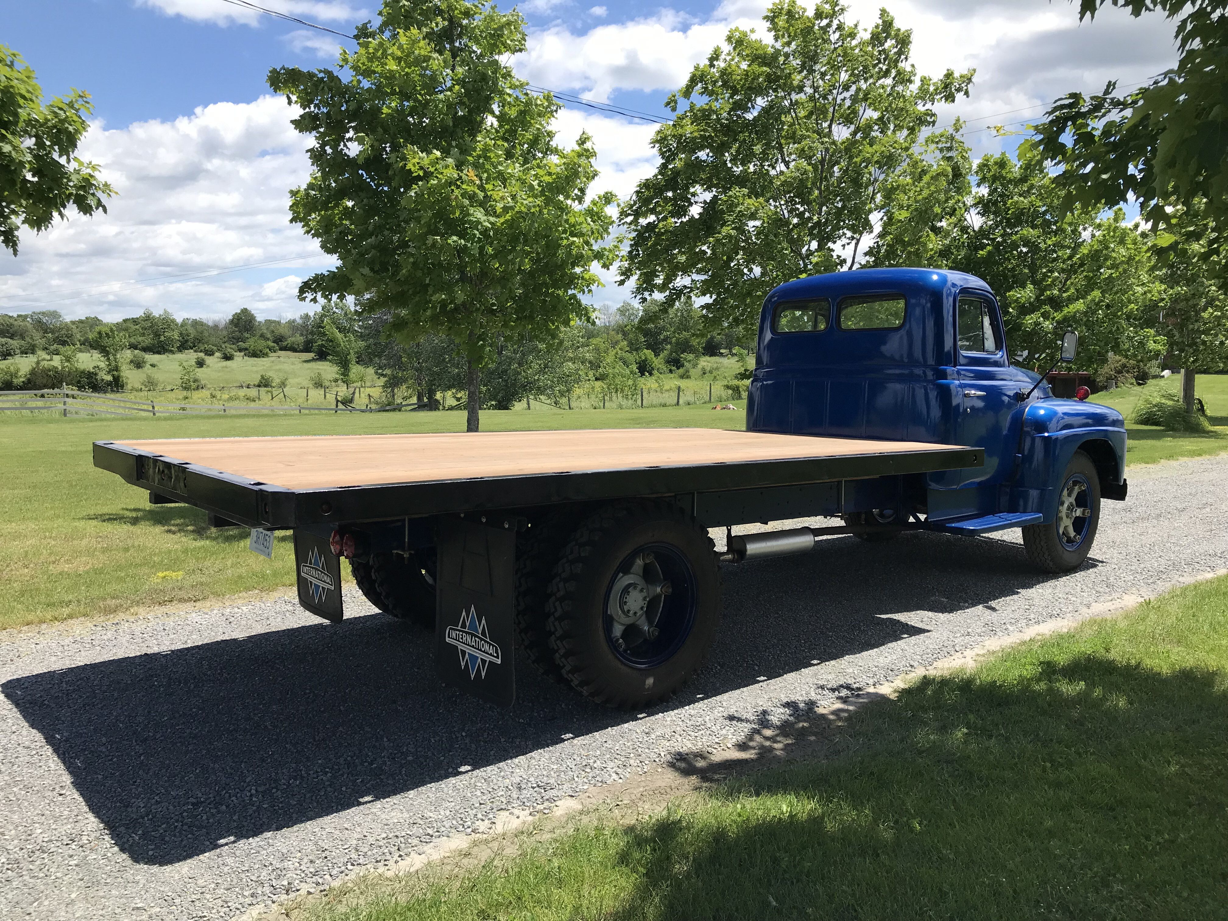 Sold - Restored 1953 International Harvester R162 Flatbed - Hemmings.com