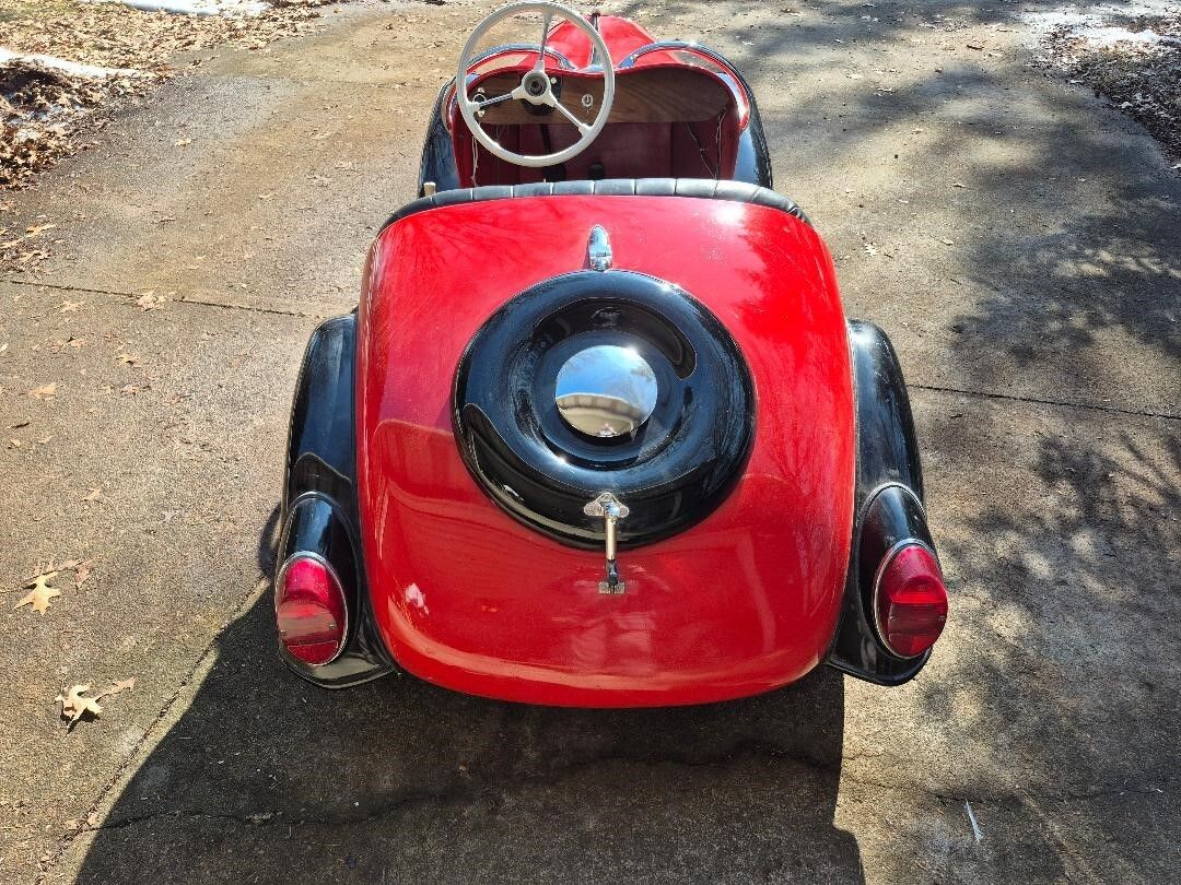 1954 IHLE Schottenring CarConvertible 016 Red and black Black vinyl Kohler 305-cc L-head four-stroke single