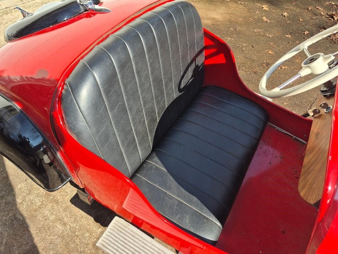 1954 IHLE Schottenring CarConvertible 016 Red and black Black vinyl Kohler 305-cc L-head four-stroke single