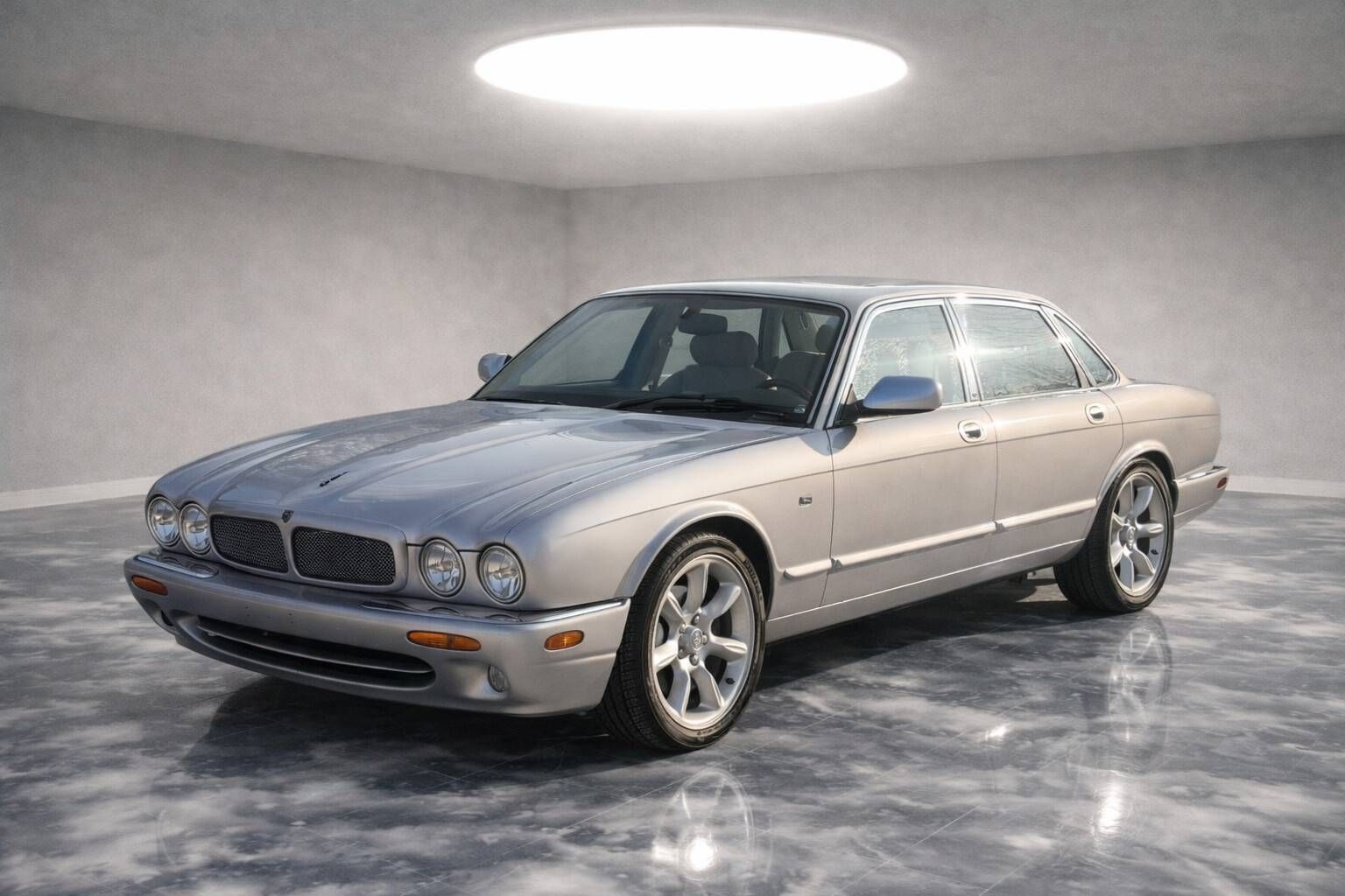 7/4まで10%OFF Jaguarxjr 14 silverston1991 Sold - 2002 Jaguar XJR Sedan With 55k Miles | Hemmings