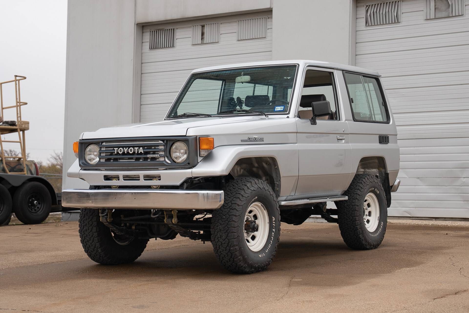 みページ Imported 1987 Toyota Land Cruiser FJ70 Short Wheelbase and Cummins