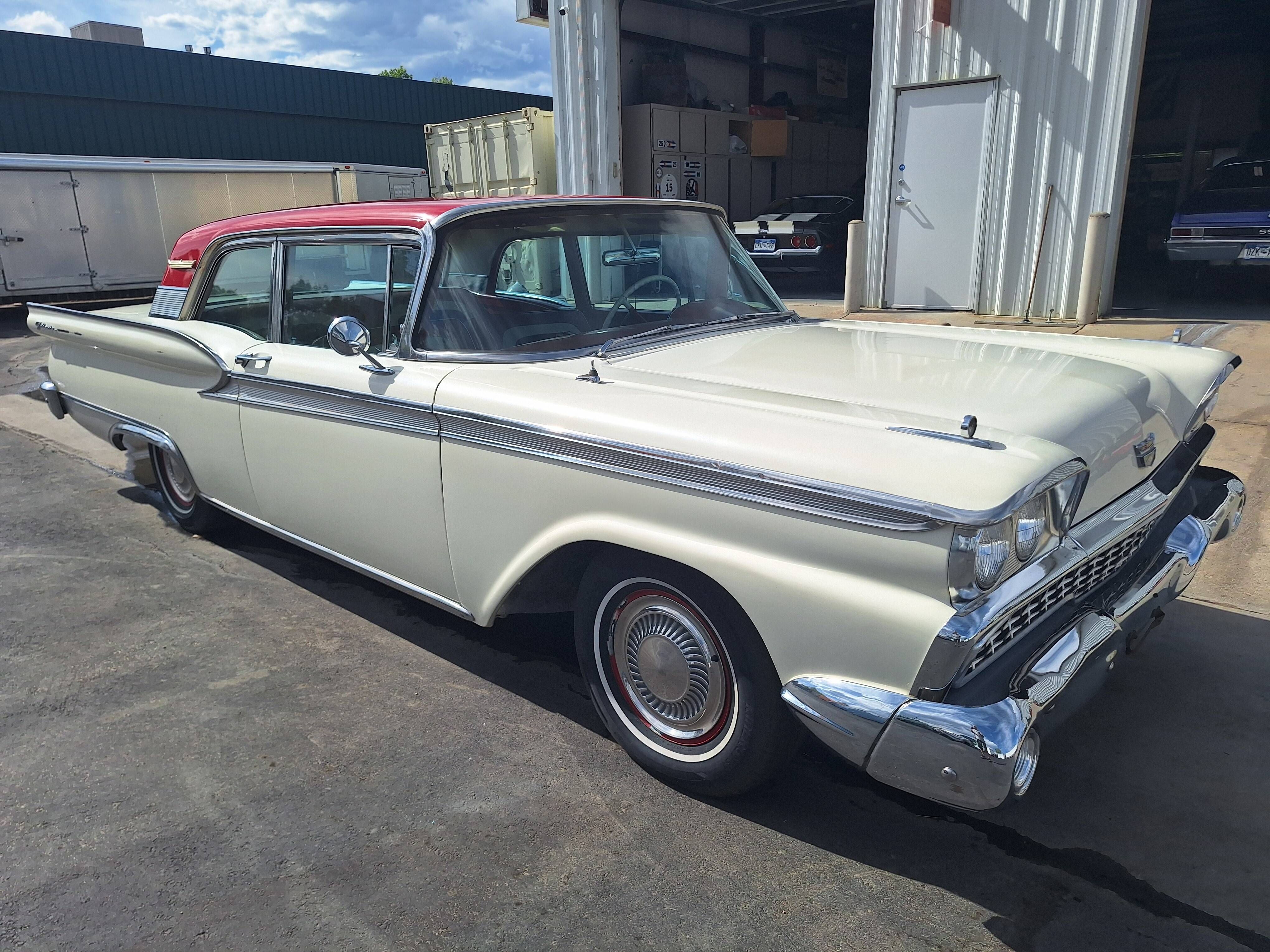 Well-Preserved 1959 Ford Fairlane 500 Galaxie 292 V8 - Hemmings.com