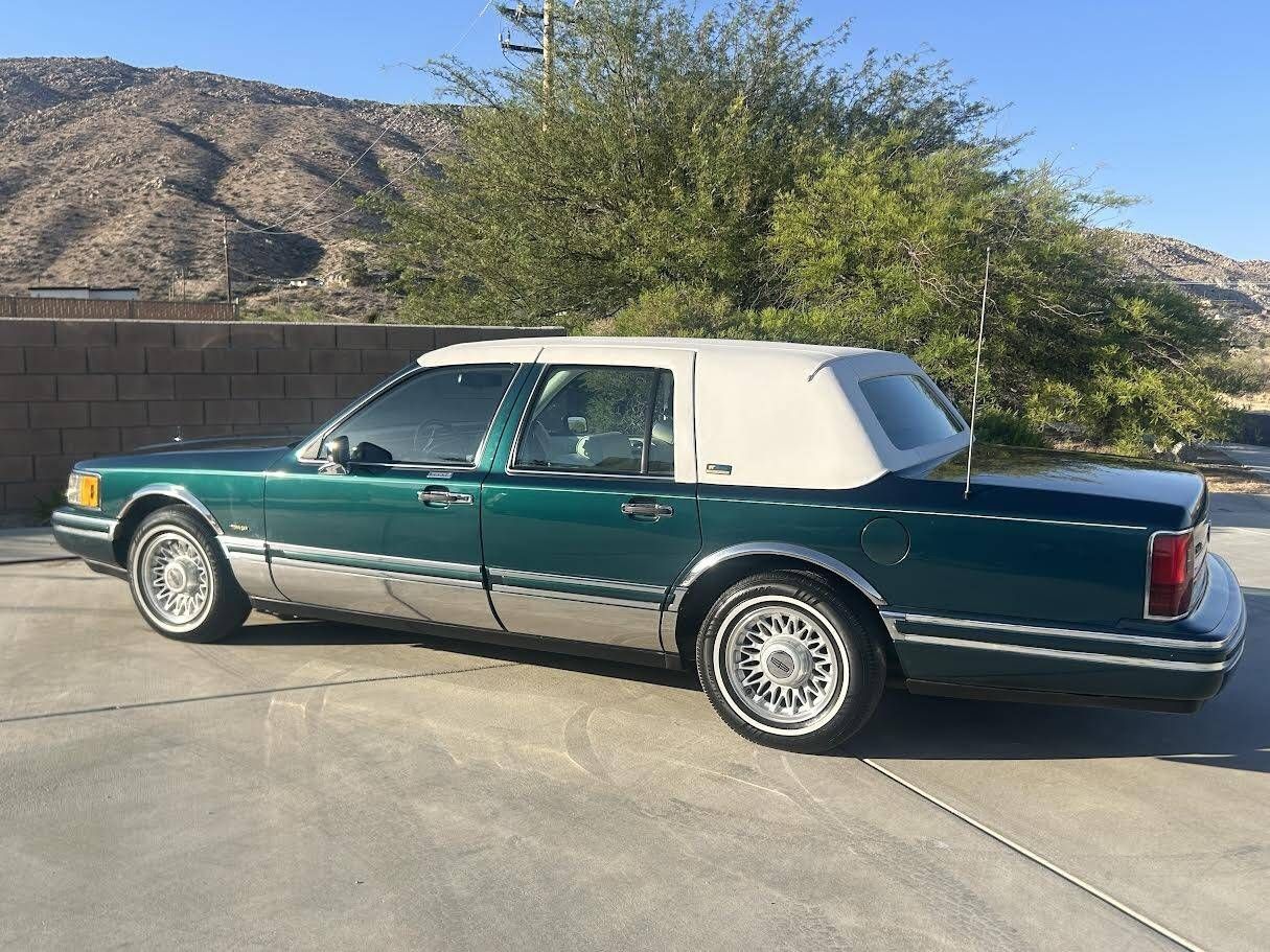 Rare 1994 Lincoln Town Car Jack Nicklaus Signature Series