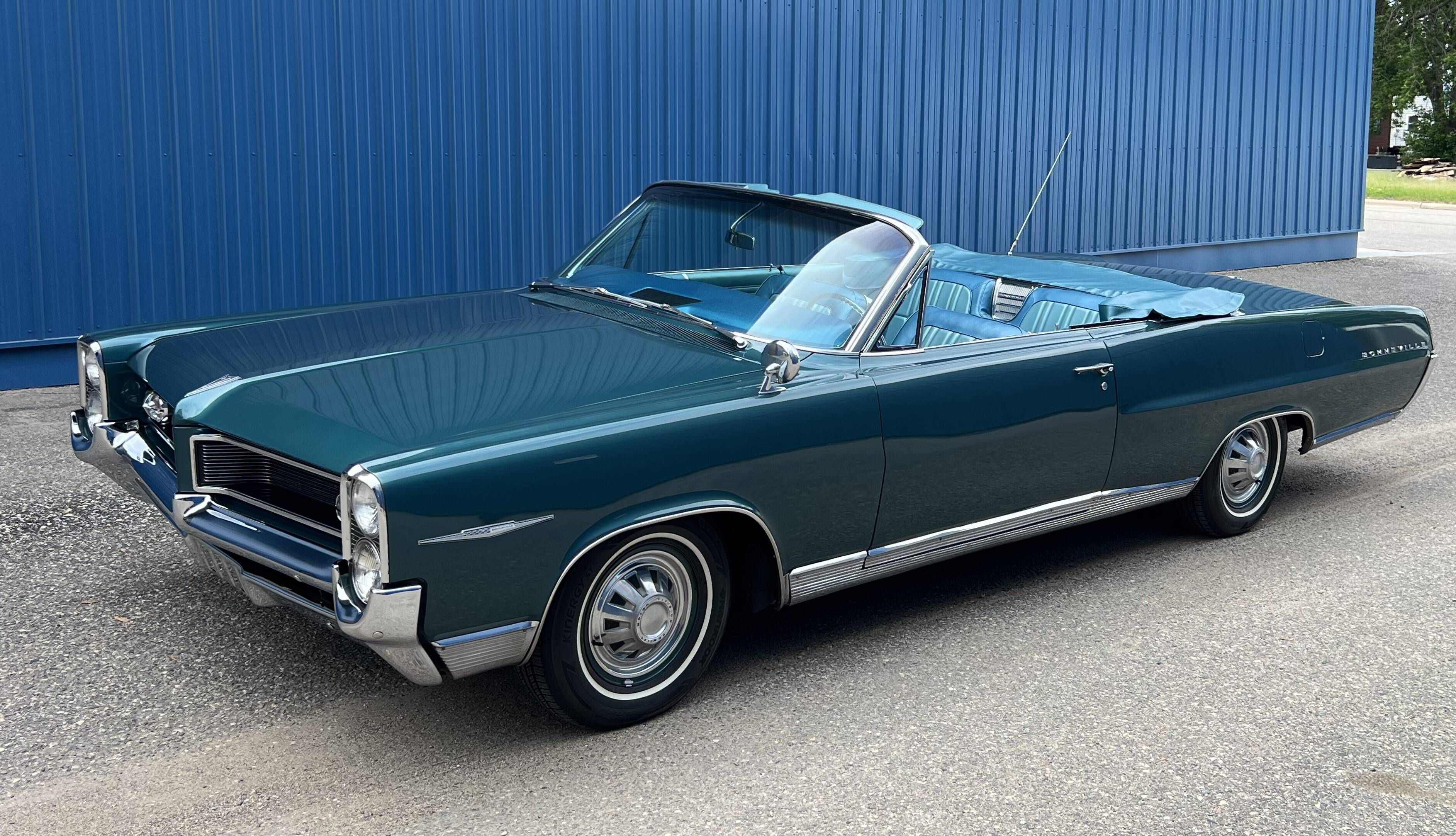 1964 Pontiac Bonneville 389 4-Barrel V8 & Power Convertible Top