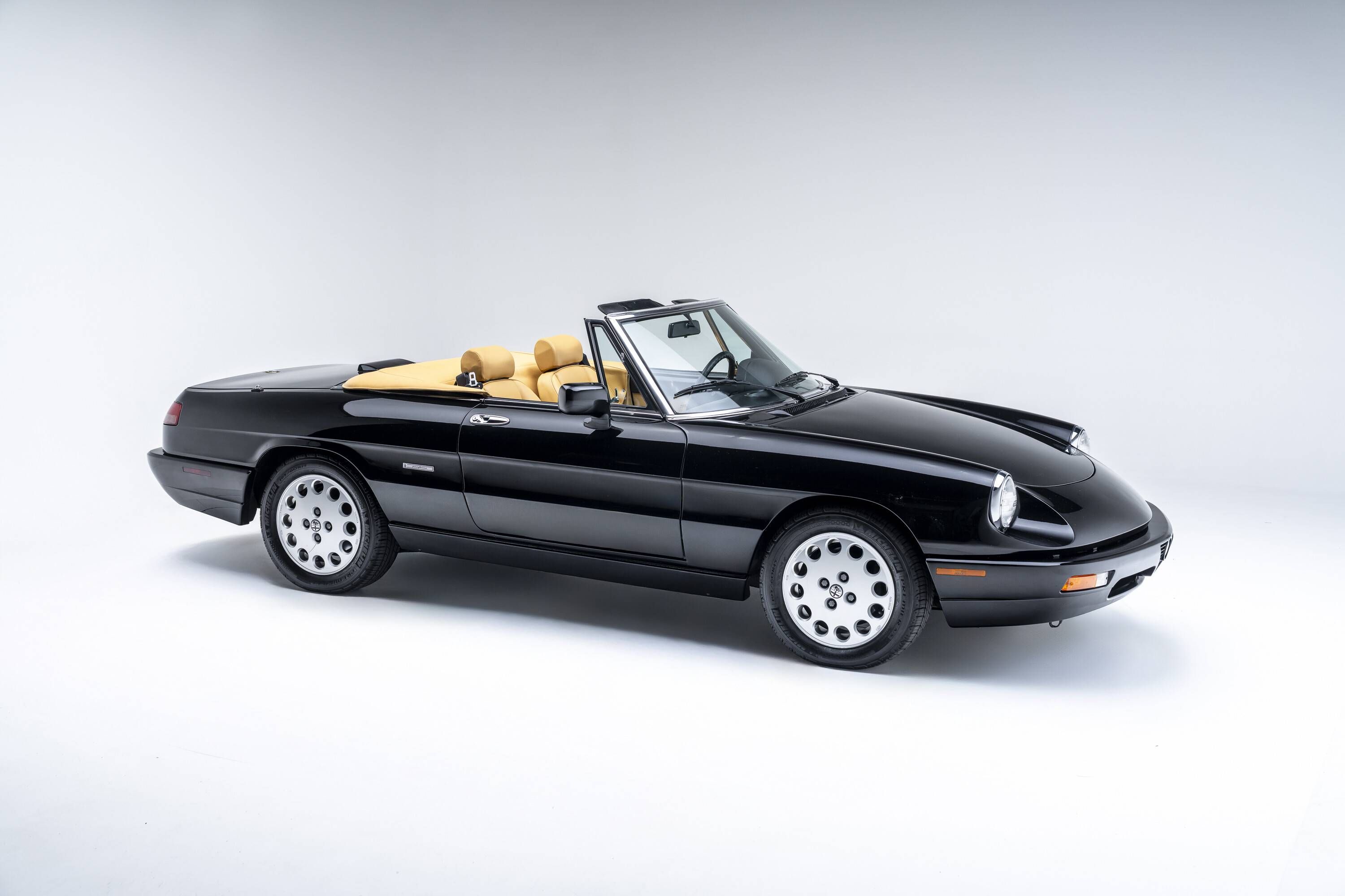 Sold - Final-Generation 1991 Alfa Romeo Spider Veloce 43k Miles