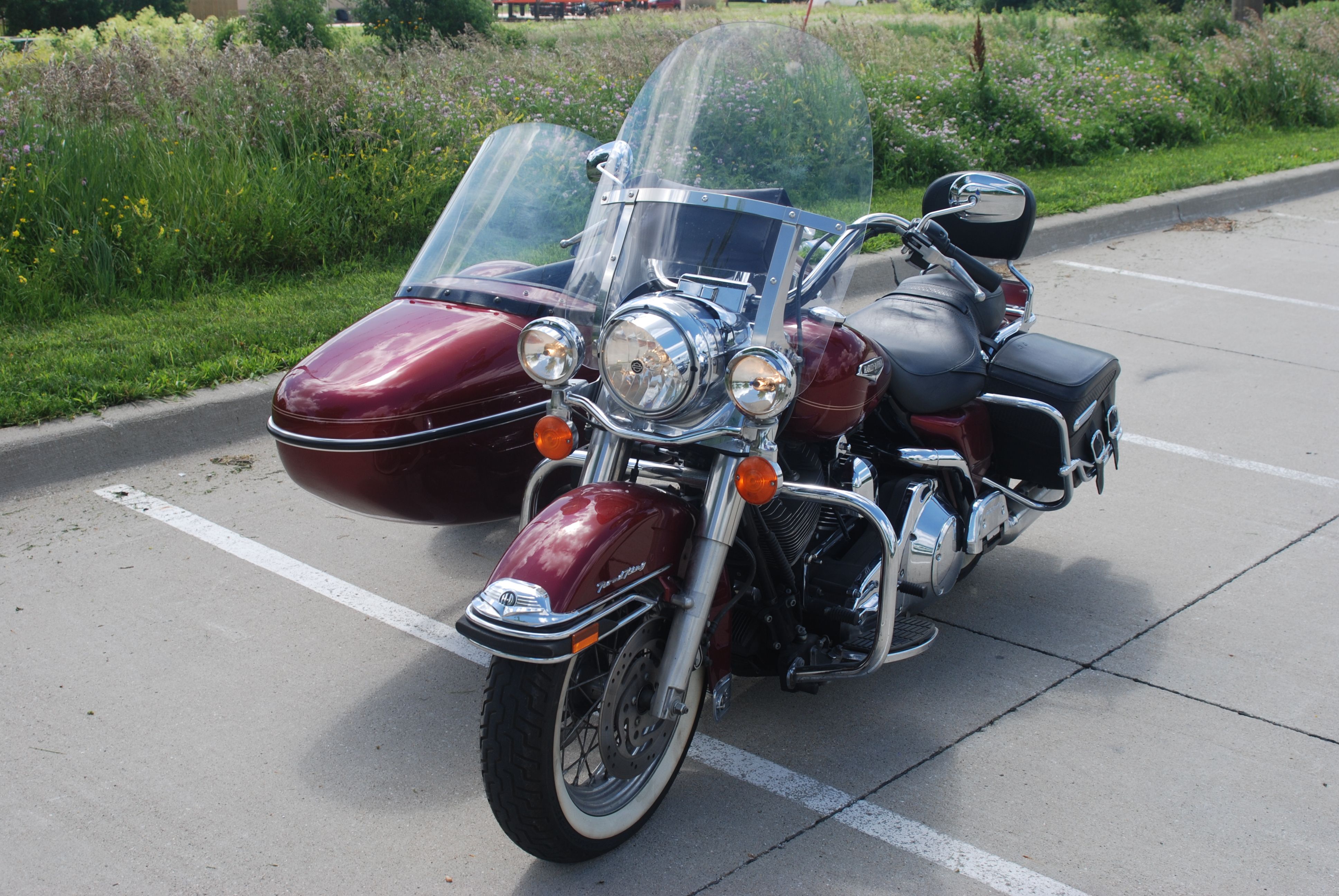 2005 Harley-Davidson FLHRCI Road King Classic With Sidecar
