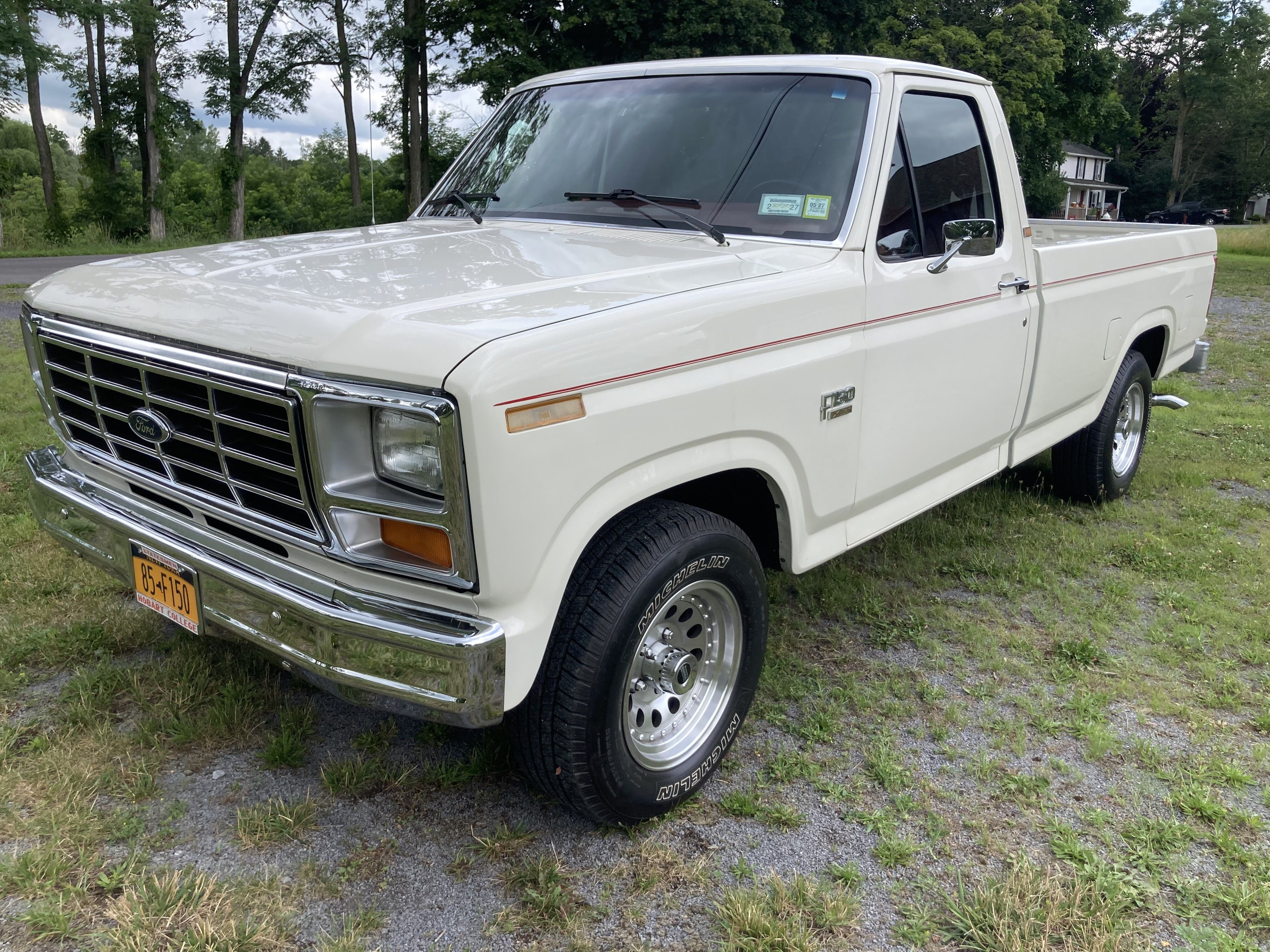 1985 Ford F-150 XLT Lariat