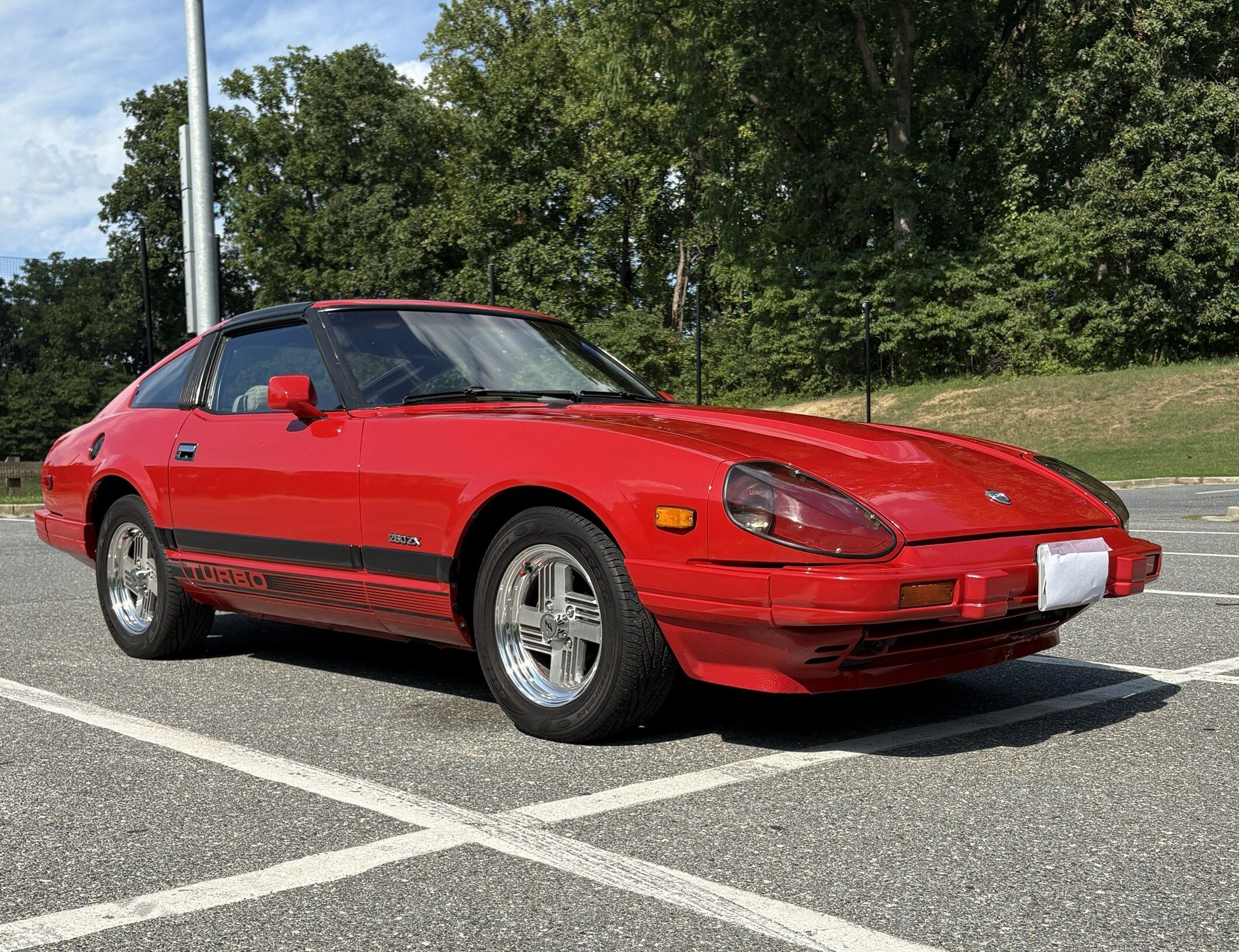 1983 Datsun 280ZX with Inline 6-Cylinder L2.8ET MFI Turbo SOHC