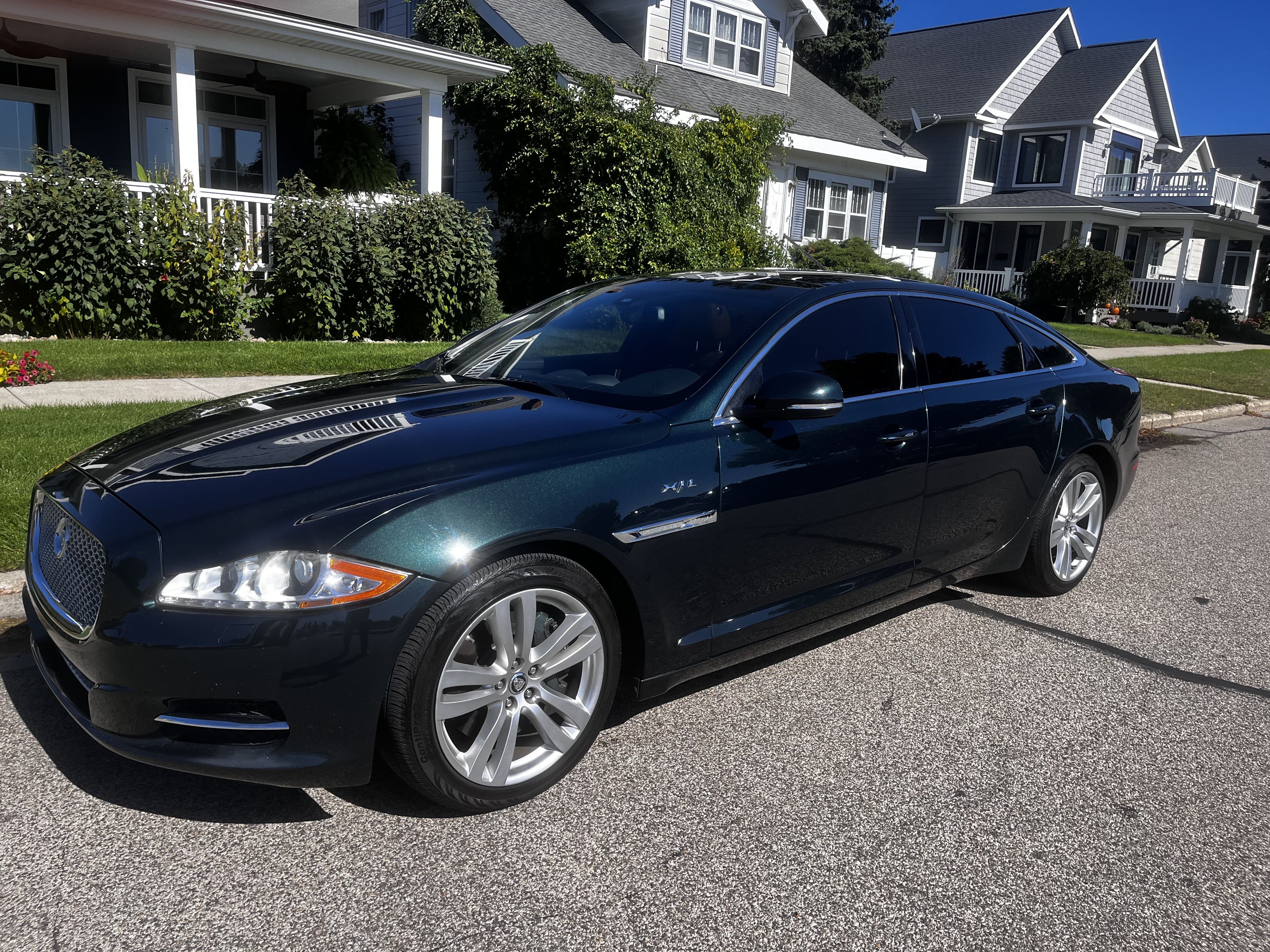 No-Reserve 2013 Jaguar XJL Portfolio Sedan