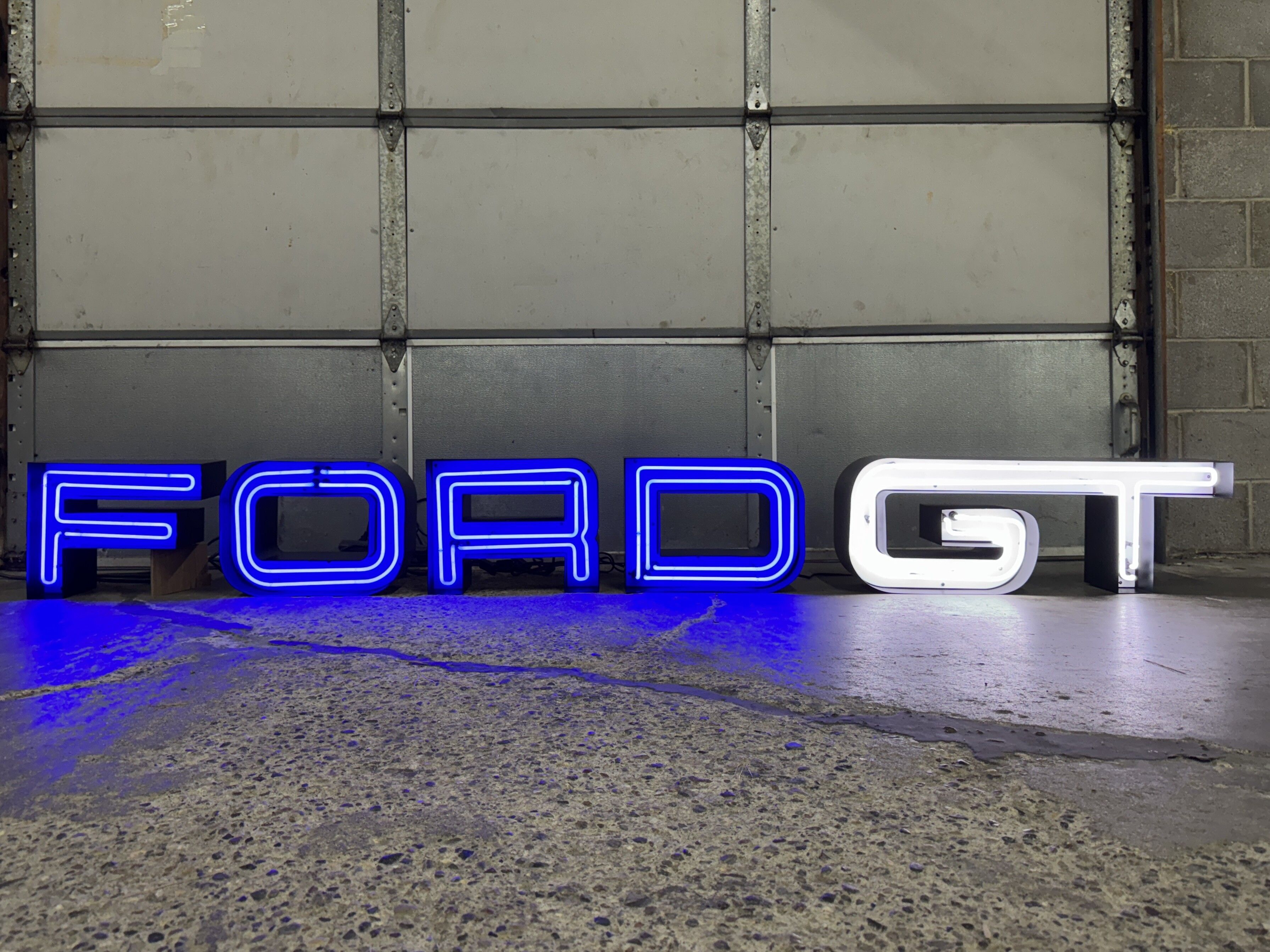 Ford GT Neon Sign