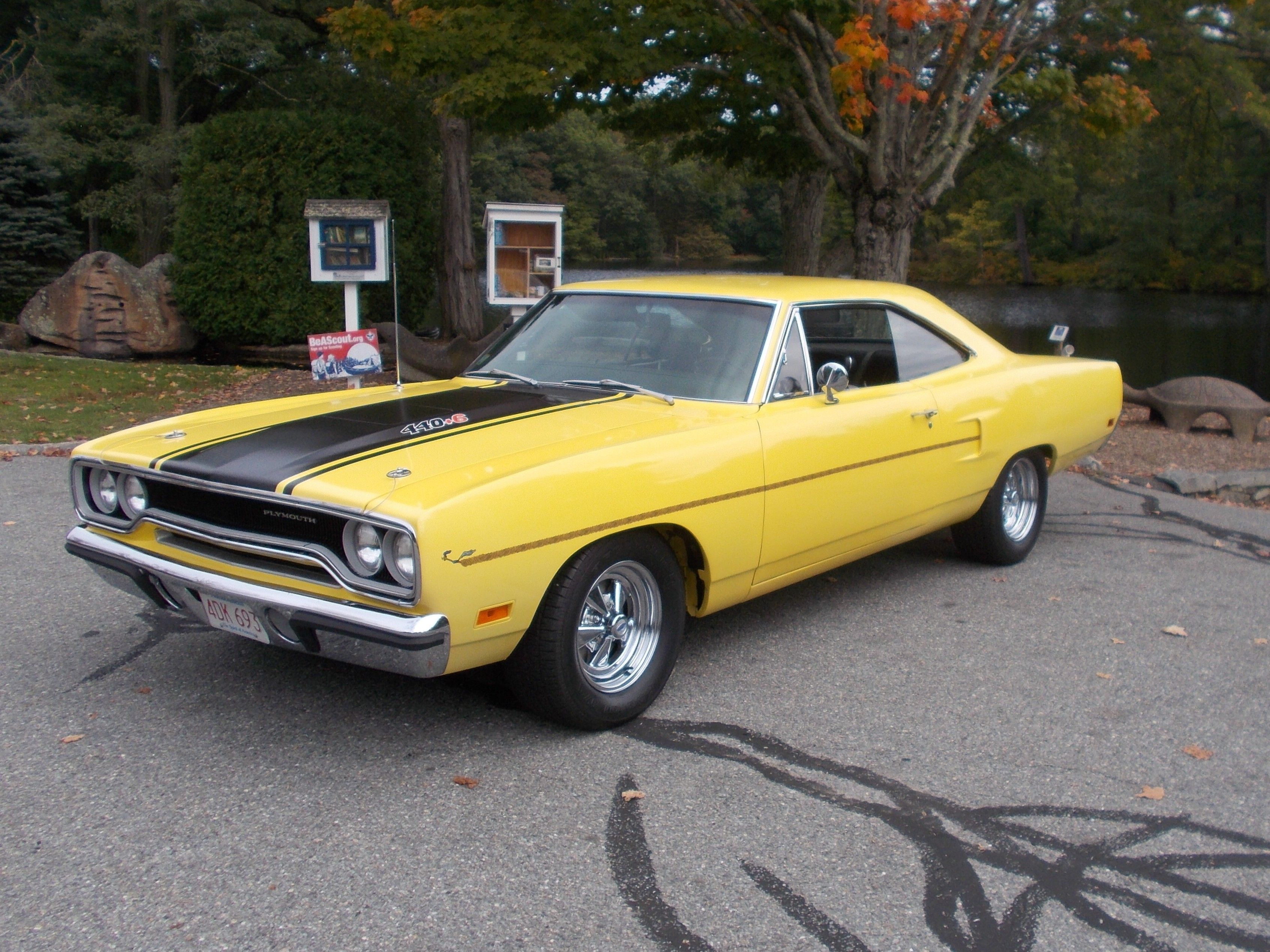 Restored 1970 Plymouth Road Runner With the Original 440 Six-Barrel and a Four-Speed