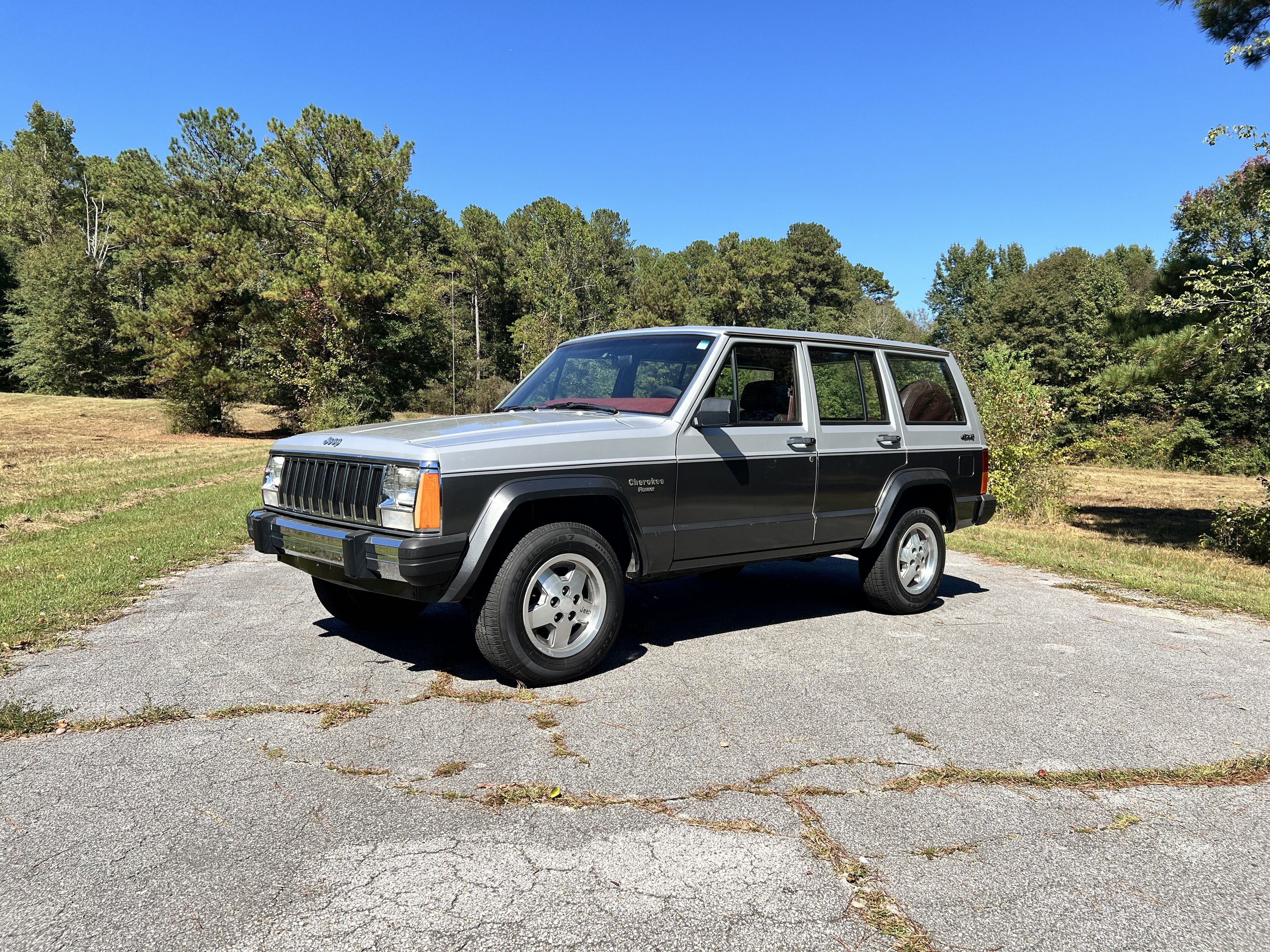 Jeep Cherokee