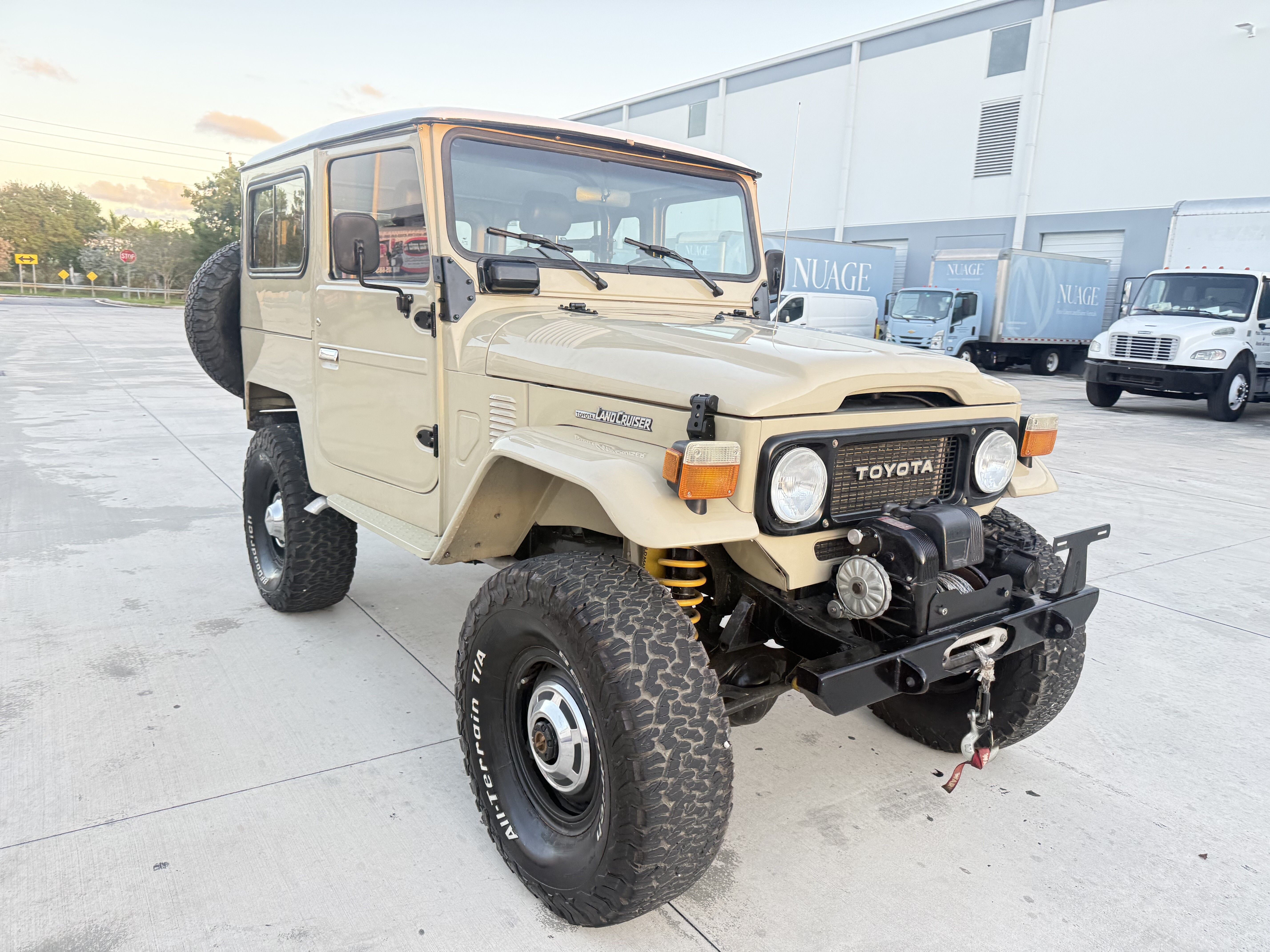 1980 Toyota FJ40 Land Cruiser Restomod With a 4.5L 1FZ-FE Inline-Six