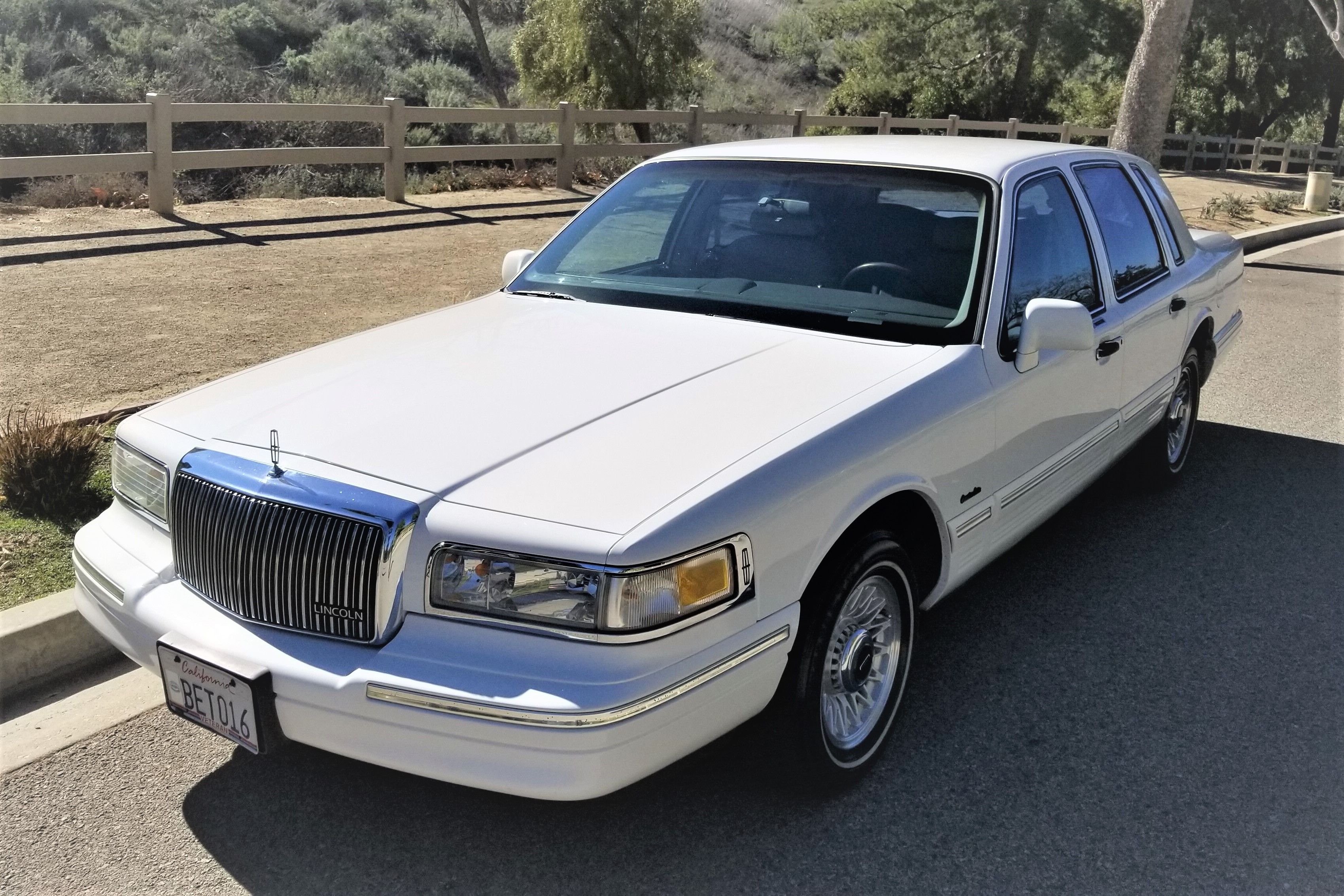 Sold - No-Reserve, 75K-Mile, One-Owner 1997 Lincoln Town Car ...