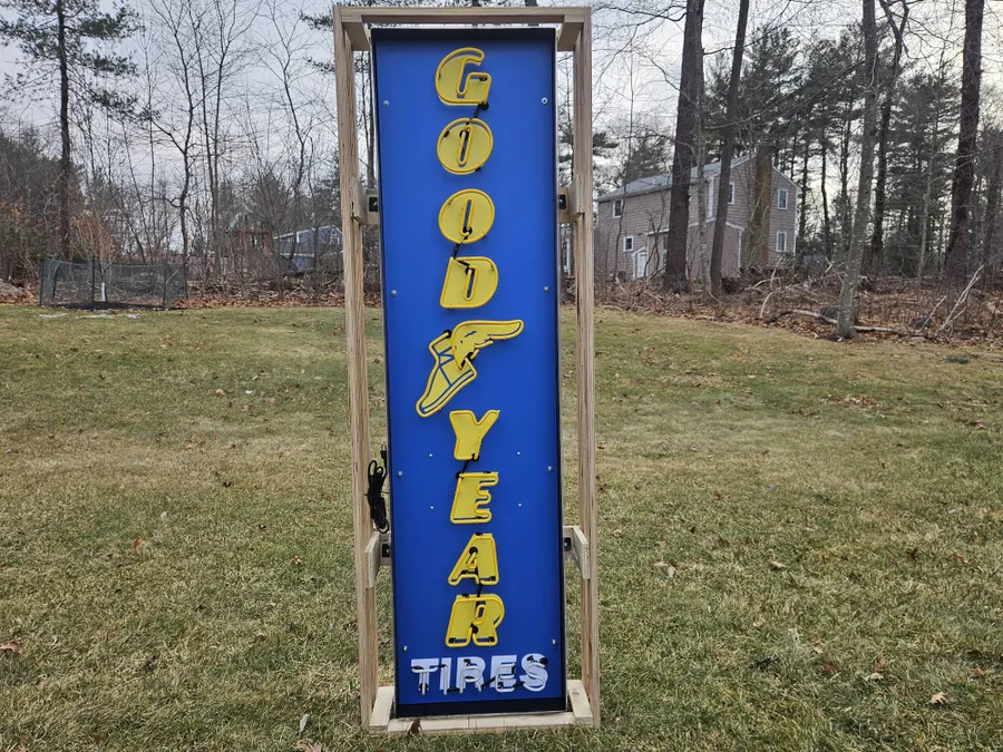 2025 Other Other Red and green